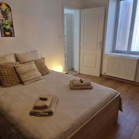 Apartment Lumineux Calme T2 Rdc Avec Wifi Place Voiture